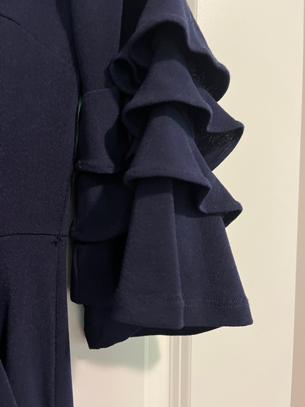 Elegant Navy Ruffle-Jumpsuit - Picture 3 of 4